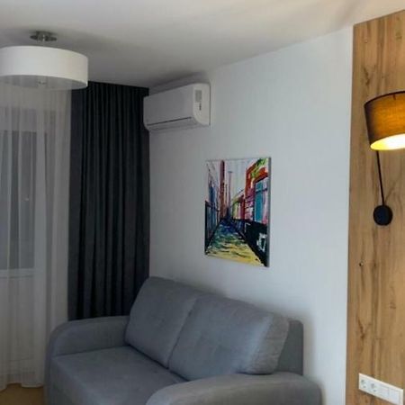 Пр Поля 110 Апартаменты Dnepropetrovsk Exterior foto